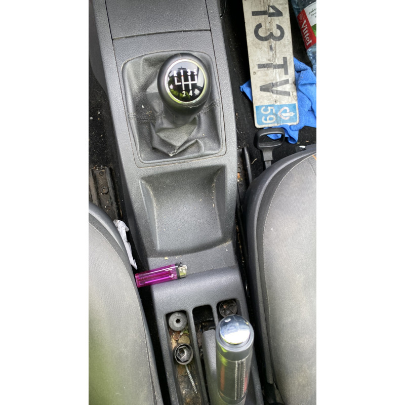 Boitier filtre a air VOLKSWAGEN POLO 4 Photo n°18