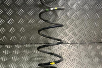 Ressort de suspension arriere droit PEUGEOT 308 2 SW Photo n°1