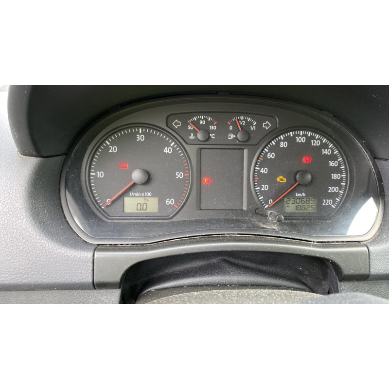 Pompe de direction VOLKSWAGEN POLO 4 Photo n°19