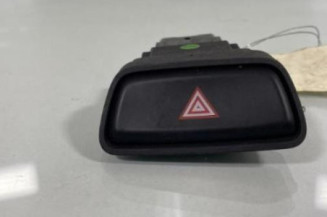 Bouton de warning KIA PICANTO 2 Photo n°1