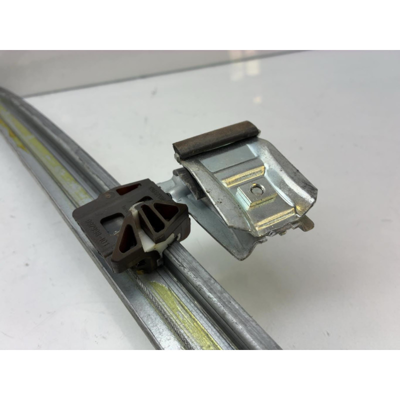 Leve vitre electrique avant droit PEUGEOT 607 Photo n°7