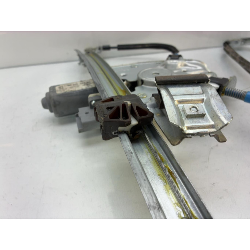 Leve vitre electrique avant droit PEUGEOT 607 Photo n°8