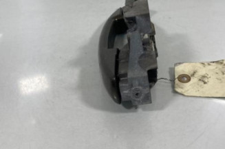Poignee porte arriere gauche PEUGEOT 3008 1
