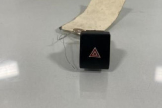 Bouton de warning PEUGEOT 3008 1 Photo n°1