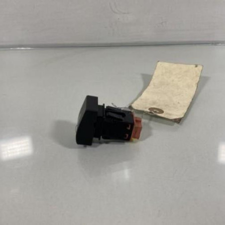 Bouton de warning PEUGEOT 3008 1