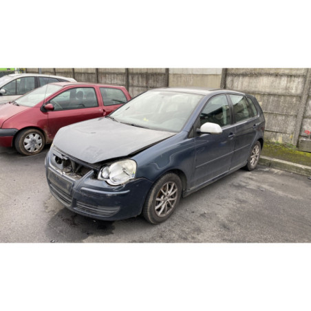 Bouton de coffre VOLKSWAGEN POLO 4 Photo n°1