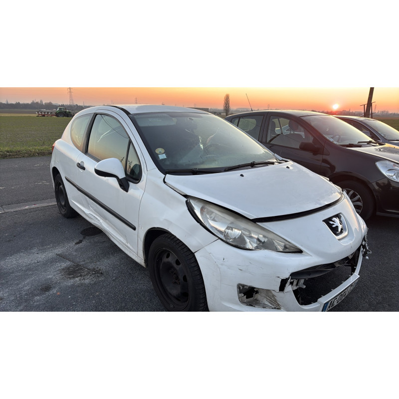 Vitre avant droit PEUGEOT 207 Photo n°6