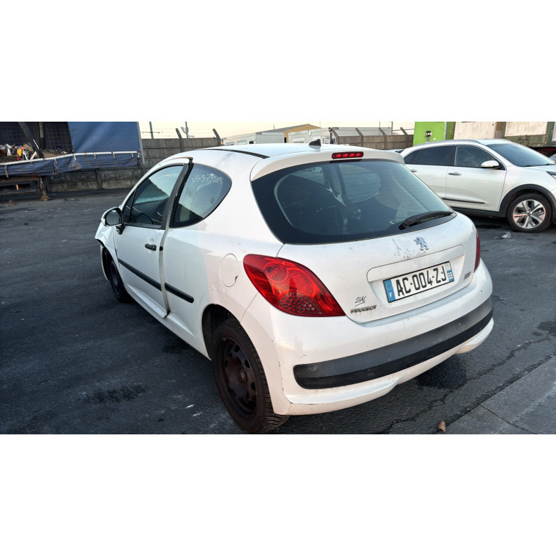 Vitre avant droit PEUGEOT 207 Photo n°8