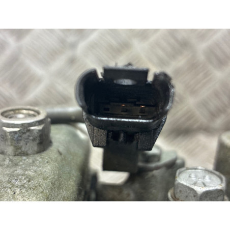 Compresseur clim BMW X3 F25 Photo n°1