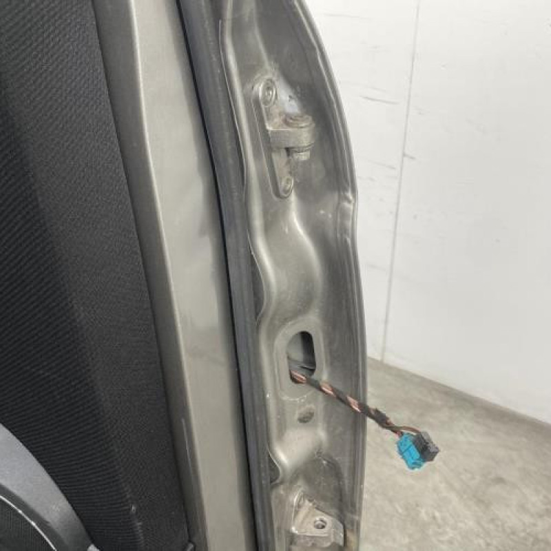 Porte arriere gauche MERCEDES CLASSE B 245 Photo n°6