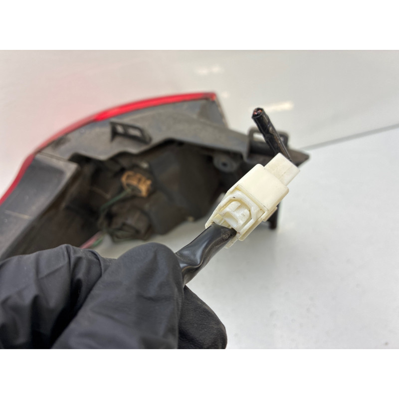 Feu arriere principal droit (feux) MAZDA 5 2 Photo n°2