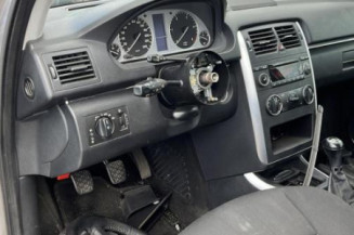Pretensionneur de ceinture arriere gauche MERCEDES CLASSE B 245