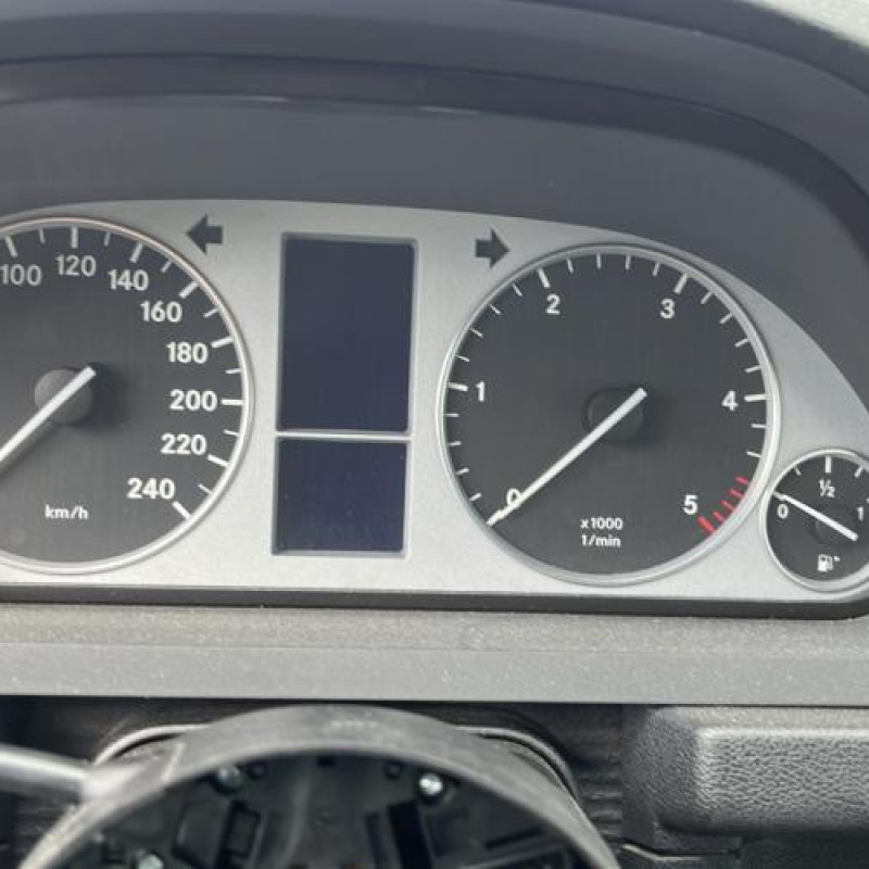 Pretensionneur de ceinture arriere gauche MERCEDES CLASSE B 245 Photo n°11