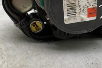 Pretensionneur de ceinture avant gauche MERCEDES CLASSE B 245