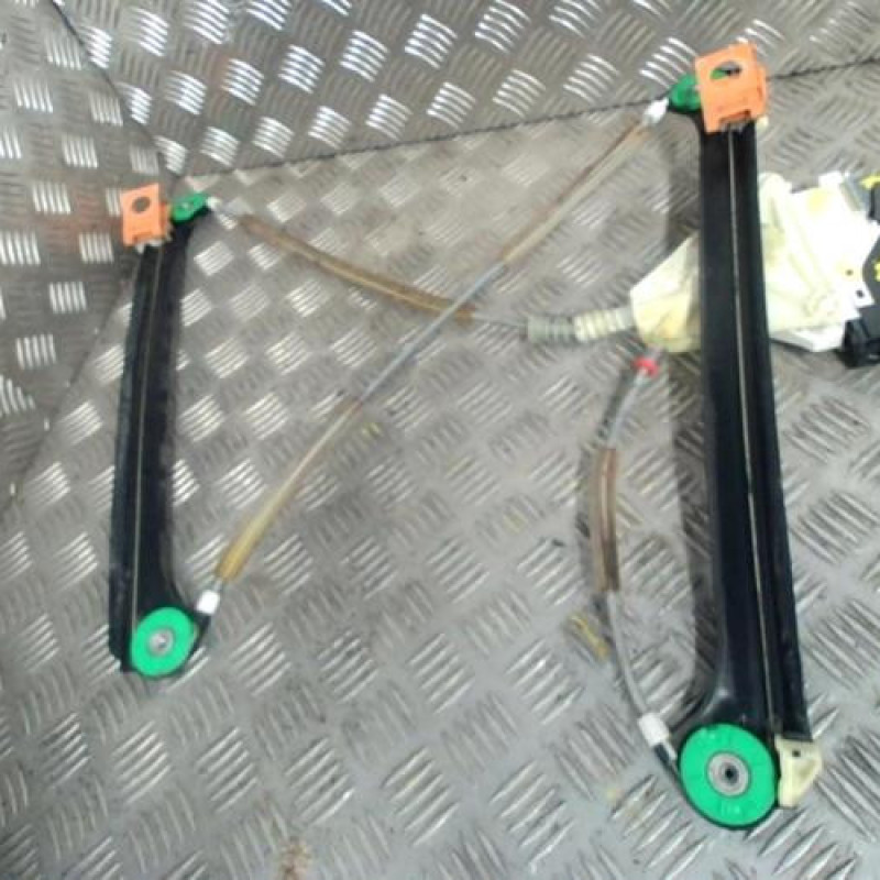 Leve vitre electrique avant droit AUDI A3 2 Photo n°1