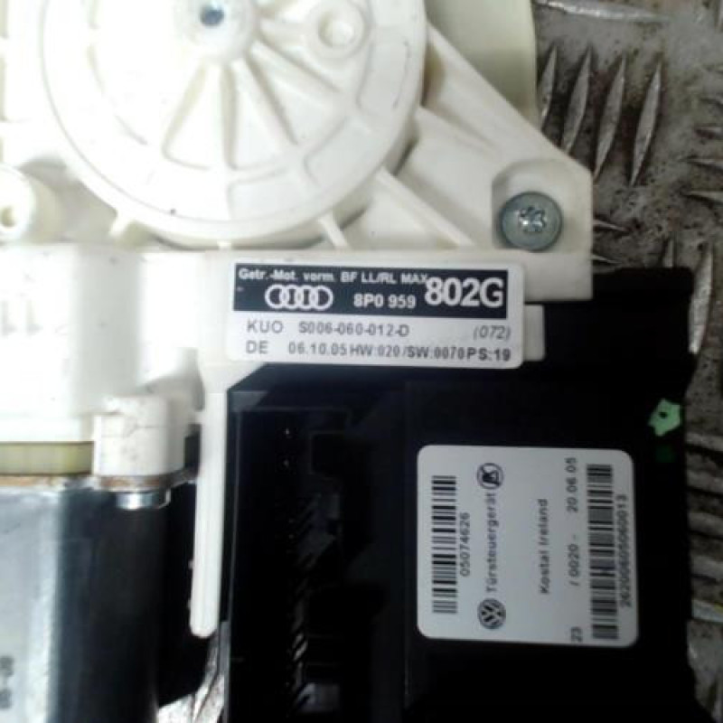Leve vitre electrique avant droit AUDI A3 2 Photo n°3