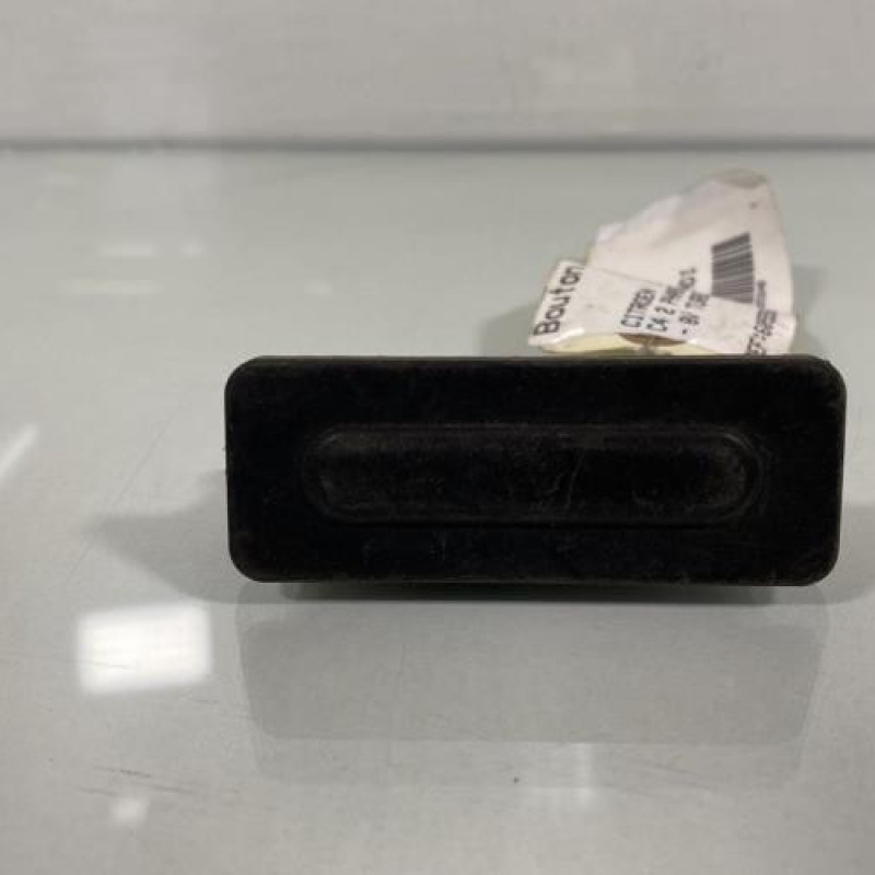 Bouton de coffre CITROEN C4 2 Photo n°3