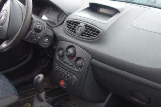 Porte avant droit RENAULT CLIO 3