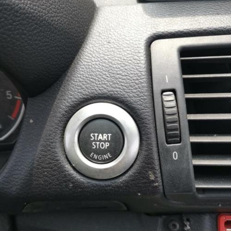 Porte avant droit BMW SERIE 1 E81 Photo n°14