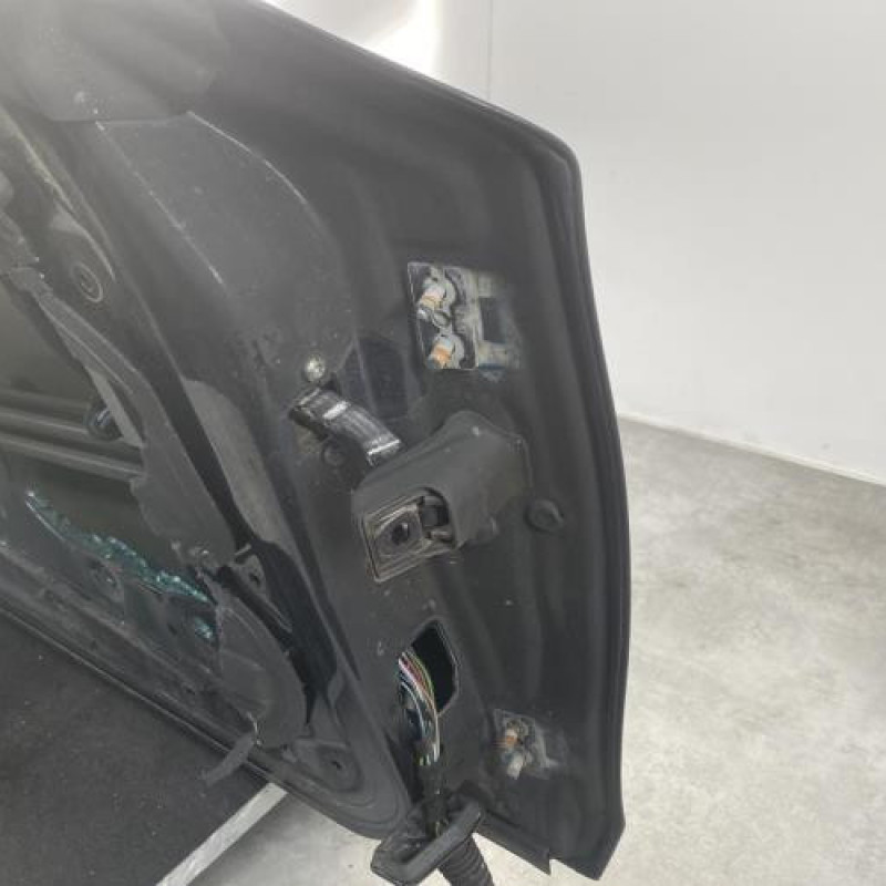 Porte avant gauche BMW SERIE 1 E81 Photo n°5