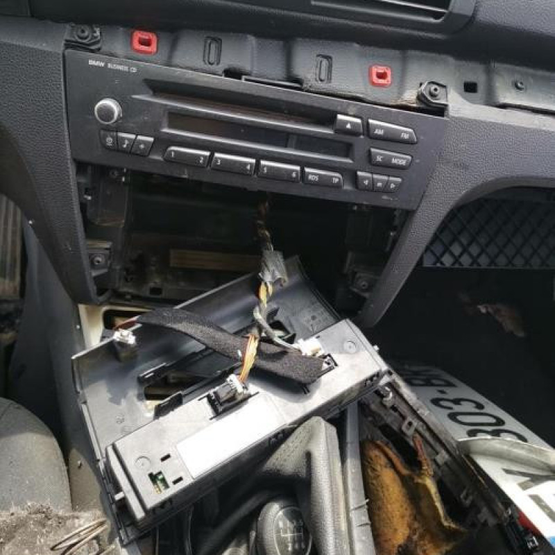 Porte avant gauche BMW SERIE 1 E81 Photo n°13