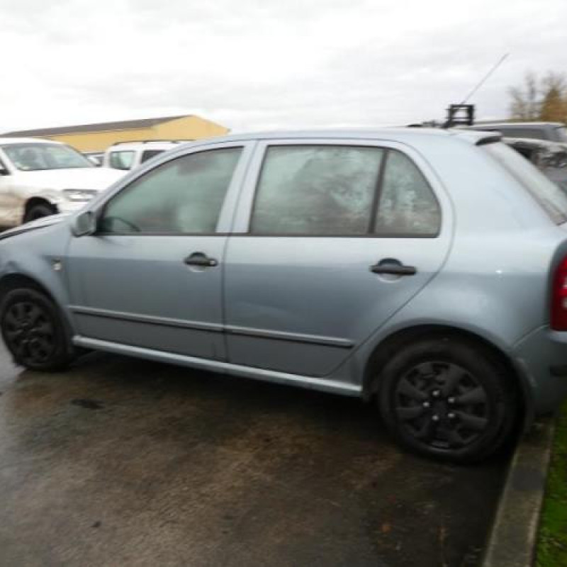 Feu arriere principal droit (feux) SKODA FABIA 1 Photo n°7