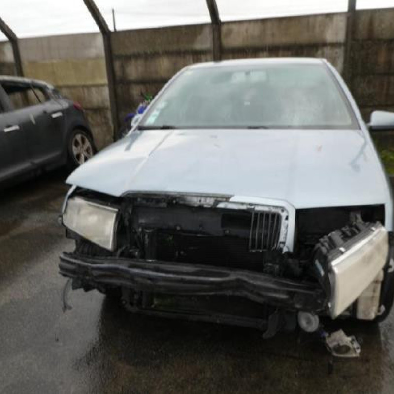 Feu arriere principal droit (feux) SKODA FABIA 1 Photo n°8