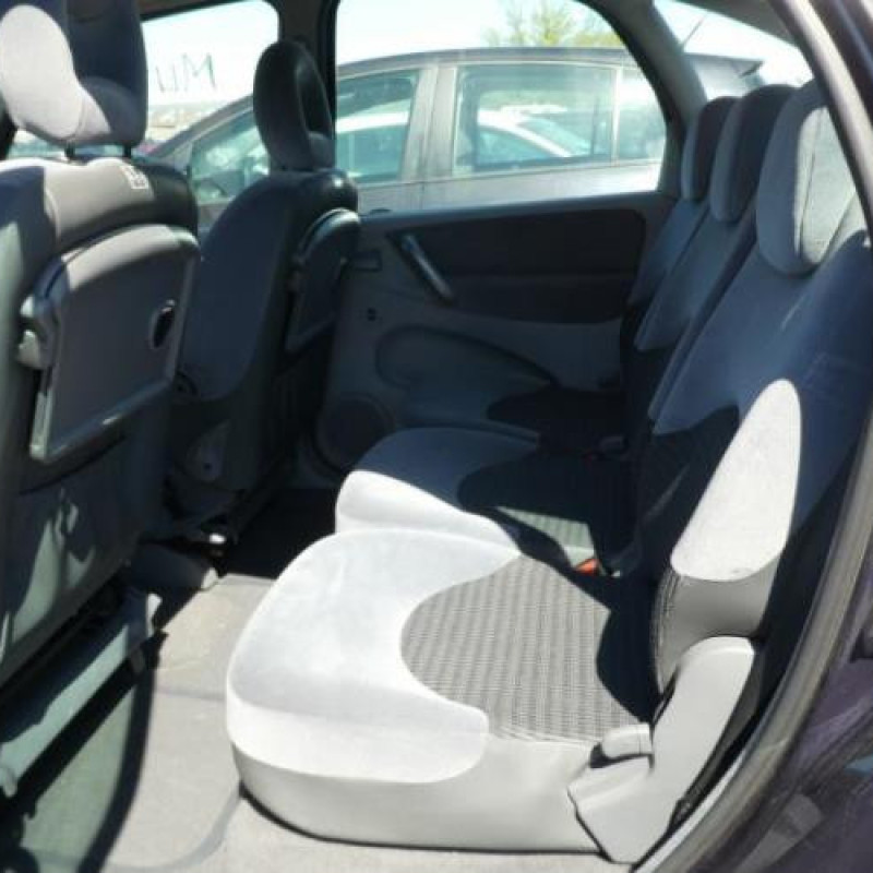 Pretensionneur de ceinture avant droit CITROEN XSARA PICASSO Photo n°9