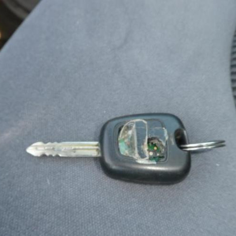 Pretensionneur de ceinture avant droit CITROEN XSARA PICASSO Photo n°12