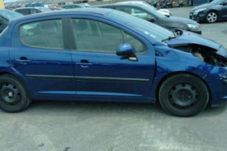 Calculateur moteur PEUGEOT 207