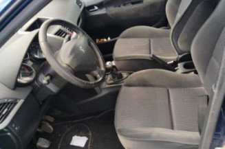 Calculateur moteur PEUGEOT 207