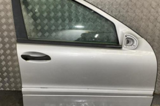 Porte avant droit MERCEDES CLASSE C 203 Photo n°1