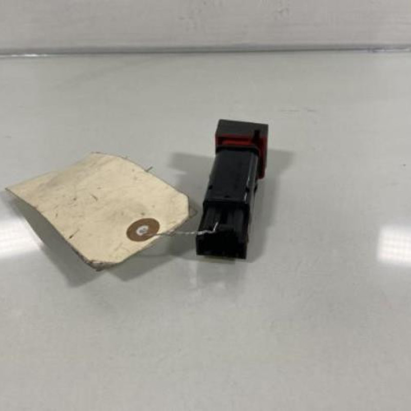 Bouton de warning CHEVROLET CAPTIVA Photo n°3