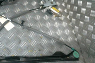 Leve vitre electrique avant droit FORD FOCUS 1 Photo n°1