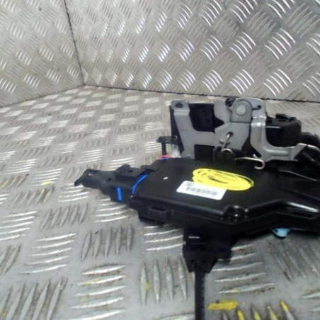 Serrure avant droit VOLKSWAGEN GOLF 5