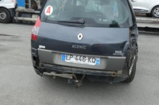 Calculateur moteur RENAULT GRAND SCENIC 2