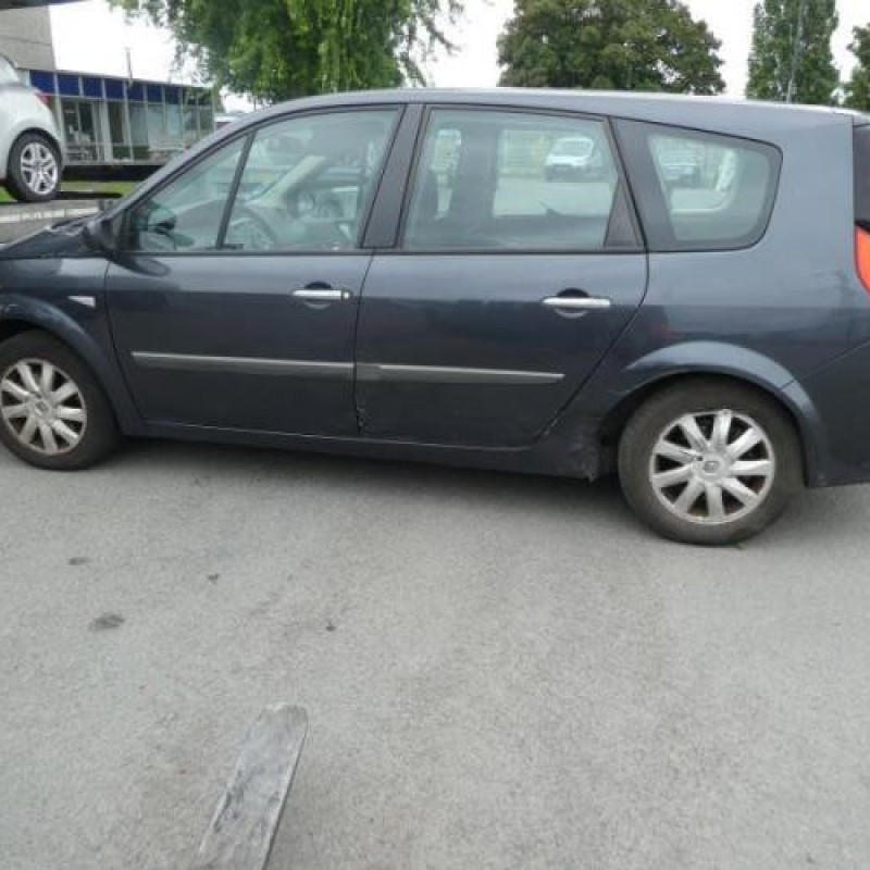 Calculateur RENAULT GRAND SCENIC 2 Photo n°8