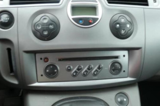 Calculateur moteur RENAULT GRAND SCENIC 2