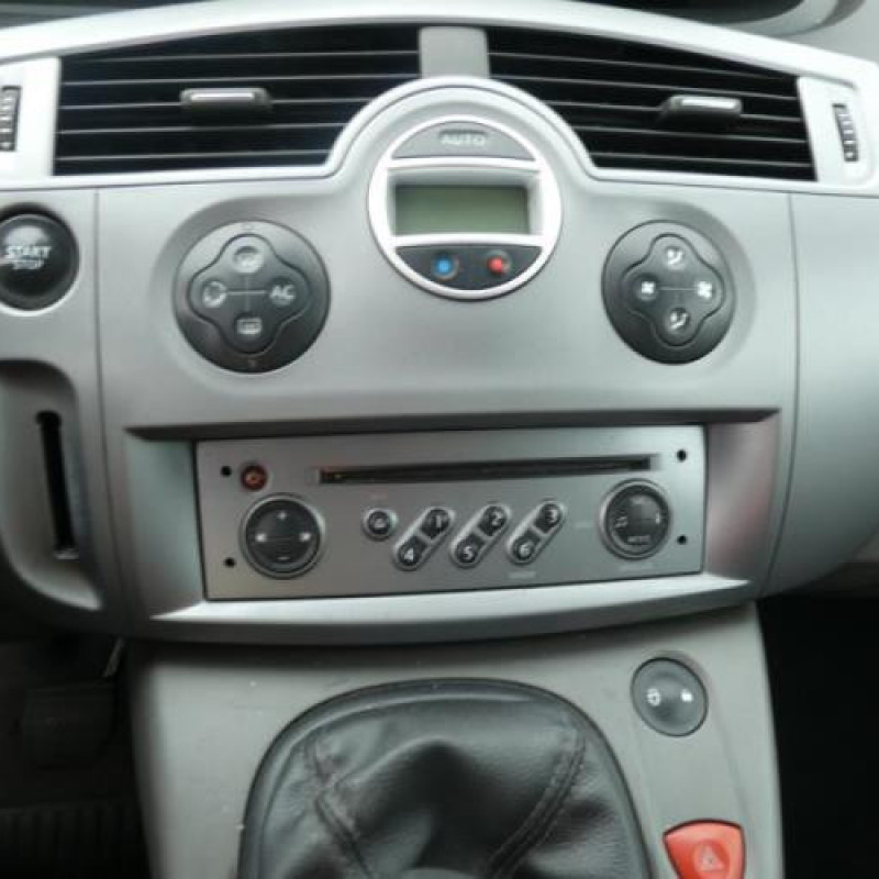 Calculateur RENAULT GRAND SCENIC 2 Photo n°11