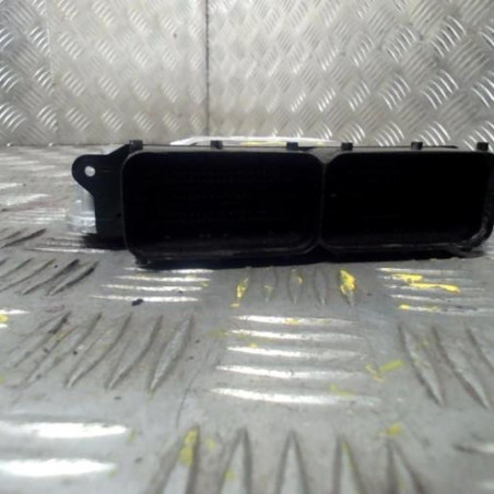 Calculateur moteur VOLKSWAGEN PASSAT 7