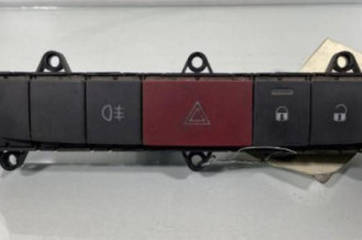 Bouton de warning PEUGEOT BOXER 3 Photo n°1