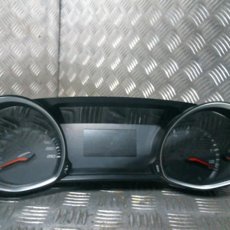 Compteur PEUGEOT 308 2 Photo n°1