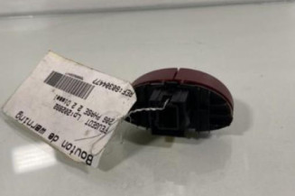 Bouton de warning PEUGEOT 206