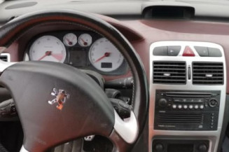 Calculateur moteur PEUGEOT 307