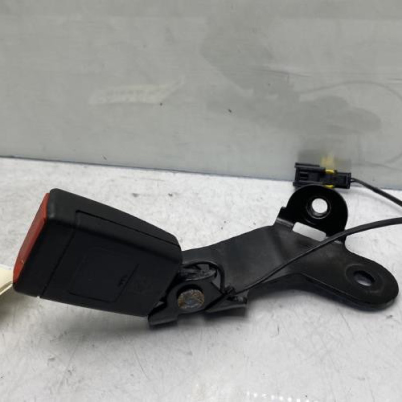 Attache ceinture arriere gauche FIAT 500X Photo n°3