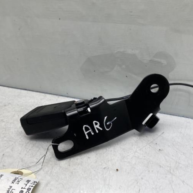 Attache ceinture arriere gauche FIAT 500X Photo n°4