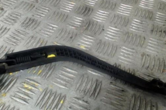 Bras essuie glace arriere NISSAN NOTE 1