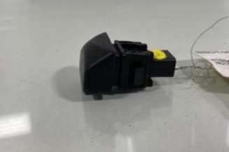 Bouton de warning NISSAN NOTE 1