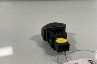 Bouton de warning NISSAN NOTE 1