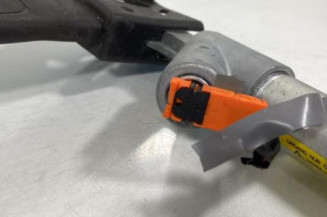 Pretensionneur de ceinture avant gauche NISSAN NOTE 1